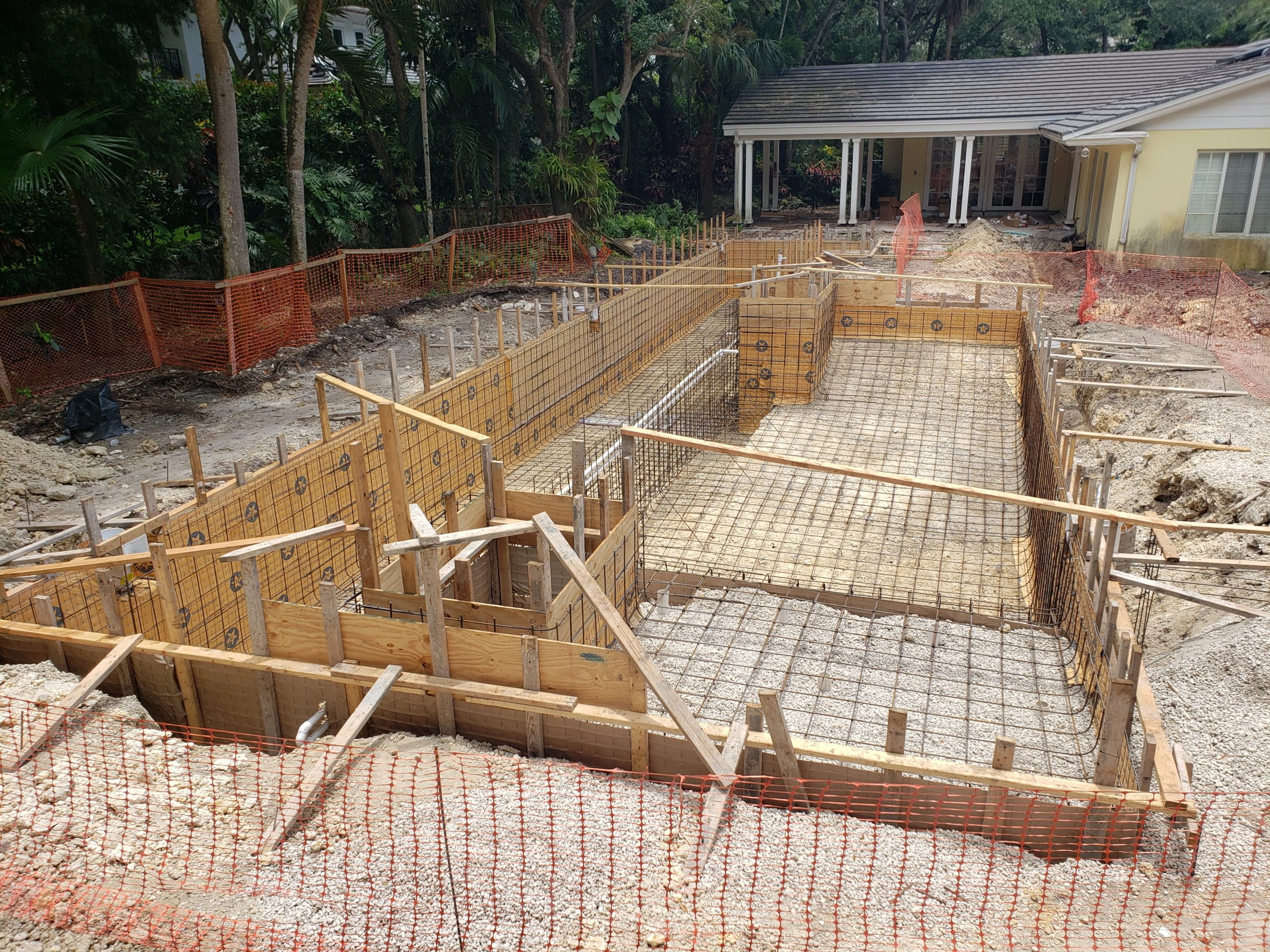 Pools Built for Miami Backyards