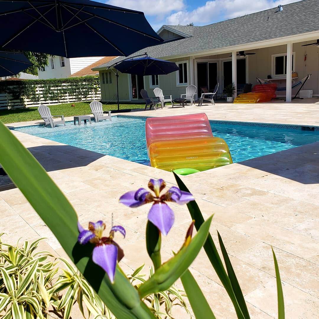 Country-Walk-New-Pool-with-Ivory-Travertine-Patio